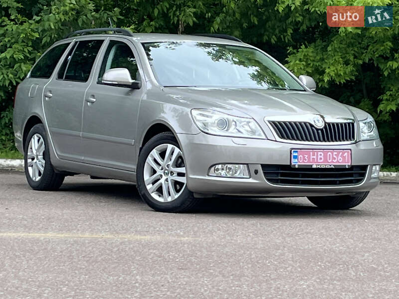 Універсал Skoda Octavia 2012 в Радивиліві