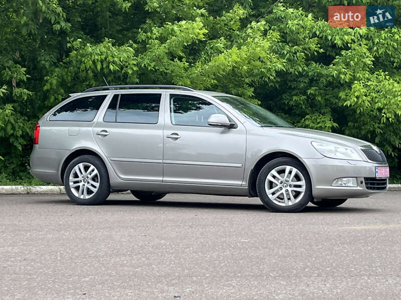 Універсал Skoda Octavia 2012 в Радивиліві