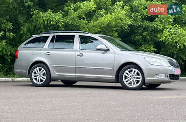 Універсал Skoda Octavia 2012 в 