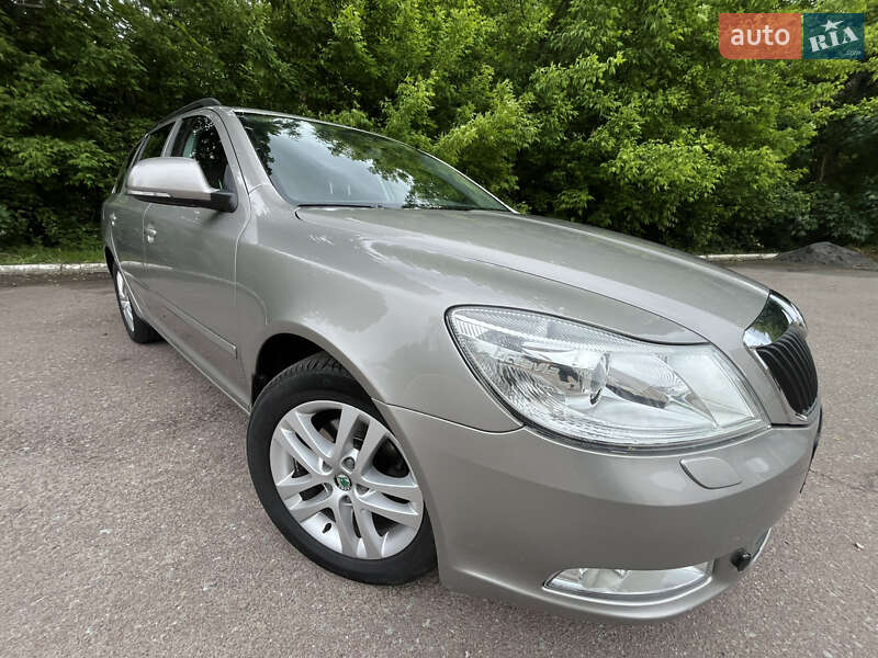 Універсал Skoda Octavia 2012 в Радивиліві