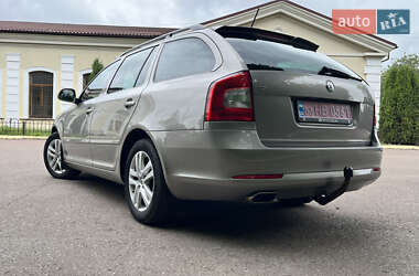 Універсал Skoda Octavia 2012 в 