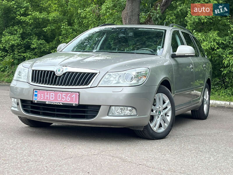 Універсал Skoda Octavia 2012 в Радивиліві