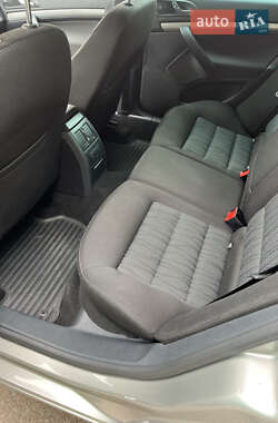 Універсал Skoda Octavia 2012 в 