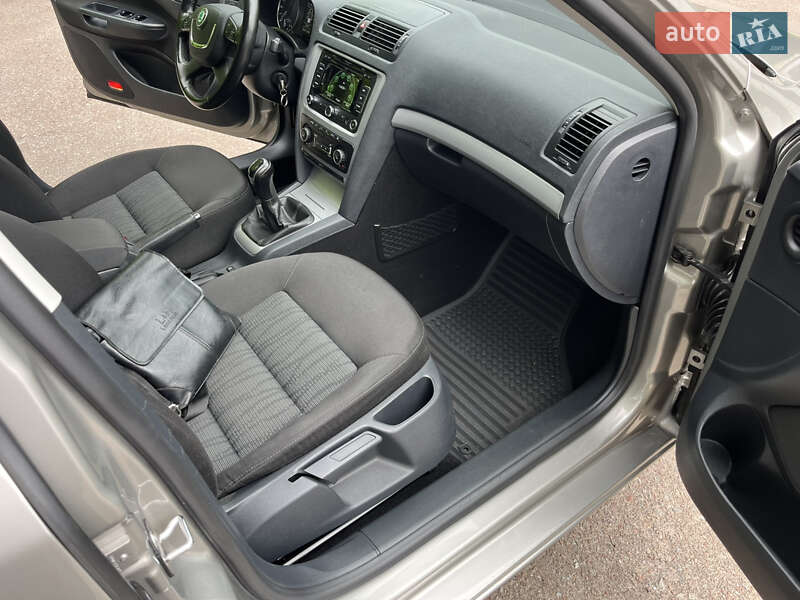 Універсал Skoda Octavia 2012 в Радивиліві