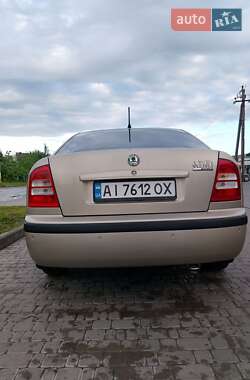 Лифтбек Skoda Octavia 2005 в 