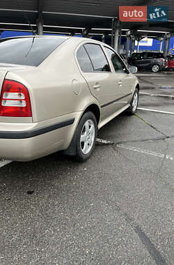 Ліфтбек Skoda Octavia 2005 в 