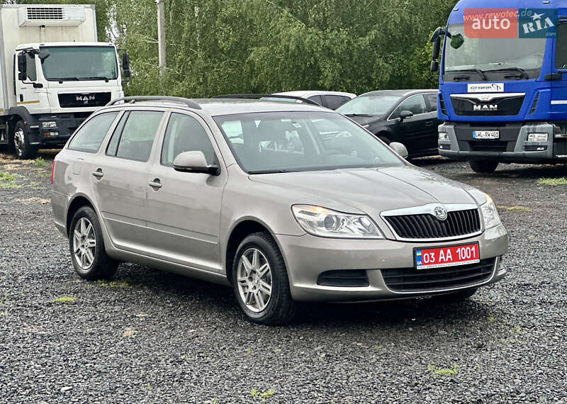 Универсал Skoda Octavia 2011 в 