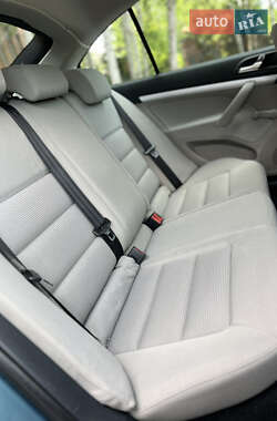 Лифтбек Skoda Octavia 2004 в 