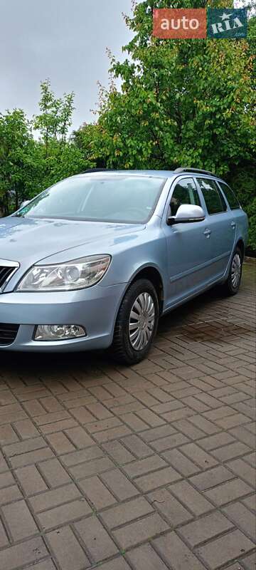 Универсал Skoda Octavia 2009 в Луцке