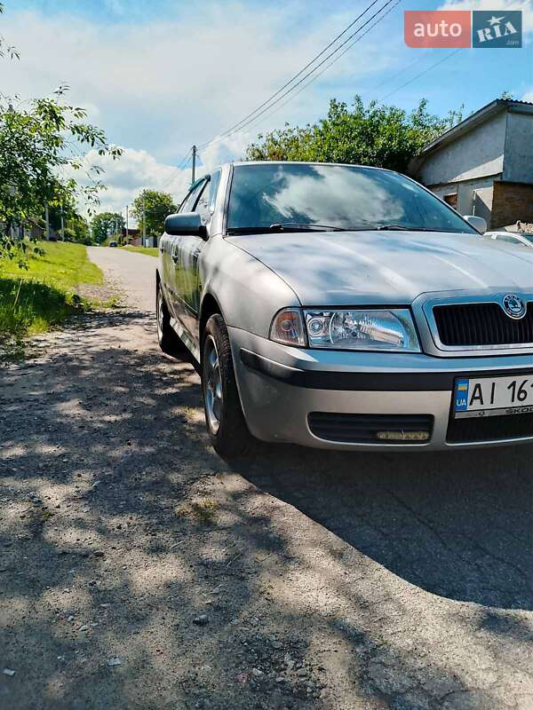 Лифтбек Skoda Octavia 2004 в Немишаево