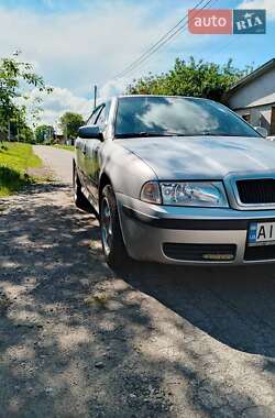 Лифтбек Skoda Octavia 2004 в 