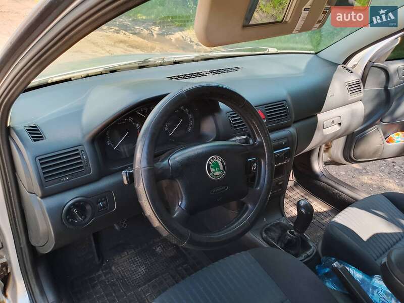 Лифтбек Skoda Octavia 2004 в Немишаево