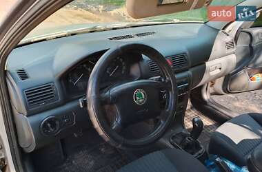 Лифтбек Skoda Octavia 2004 в 