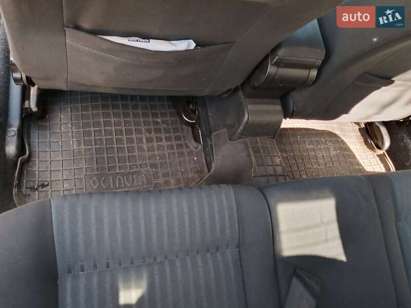 Лифтбек Skoda Octavia 2004 в Немишаево