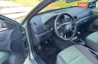 Універсал Skoda Octavia 2001 в 