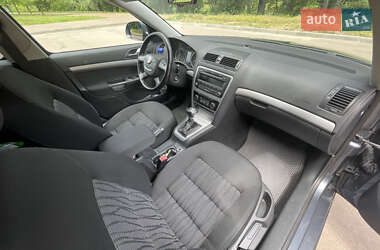 Универсал Skoda Octavia 2010 в 