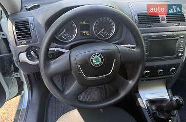 Лифтбек Skoda Octavia 2010 в 