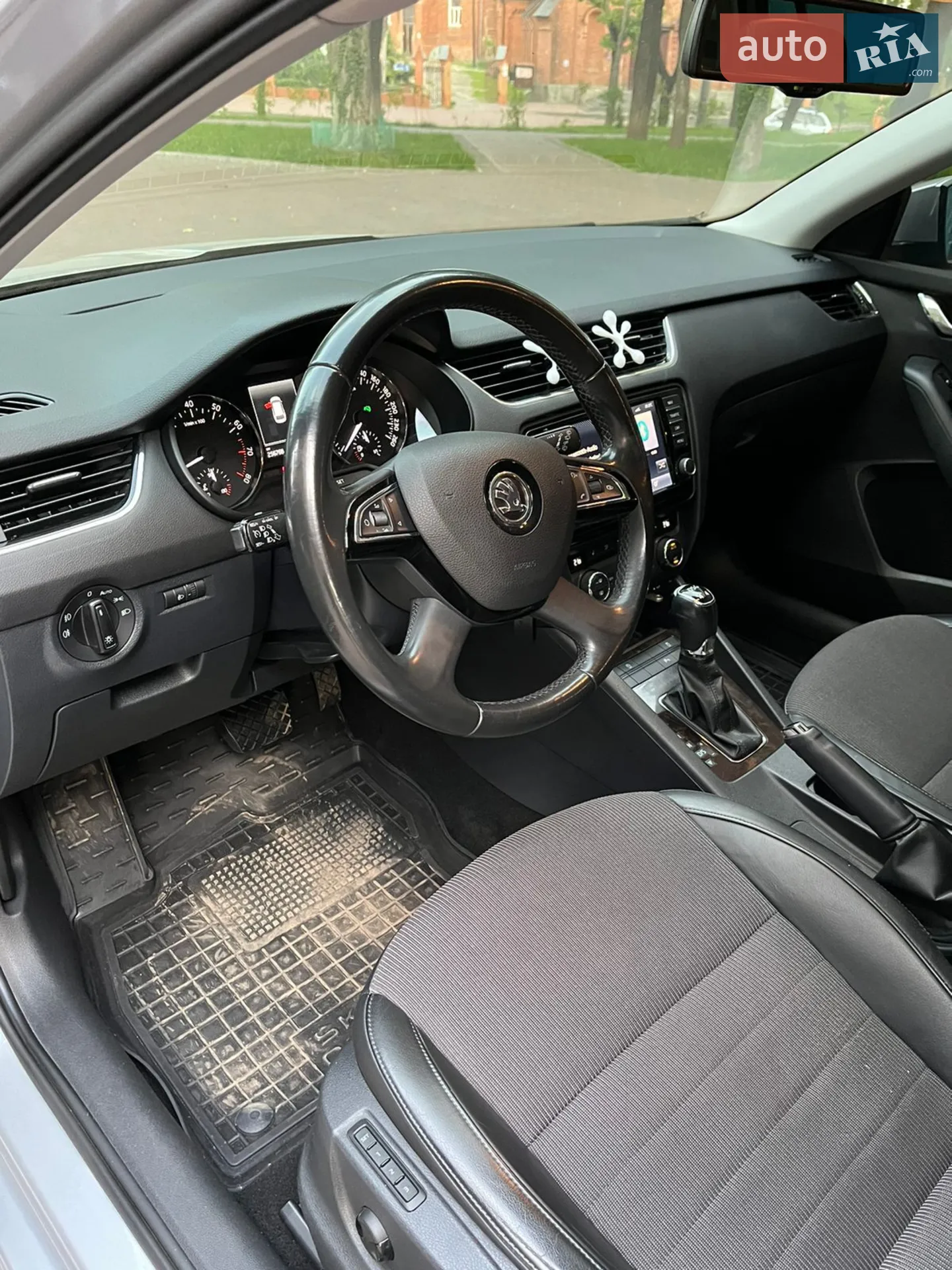 2013 Skoda Octavia - мініатюра 8