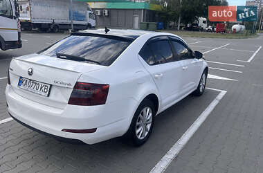 Лифтбек Skoda Octavia 2014 в 