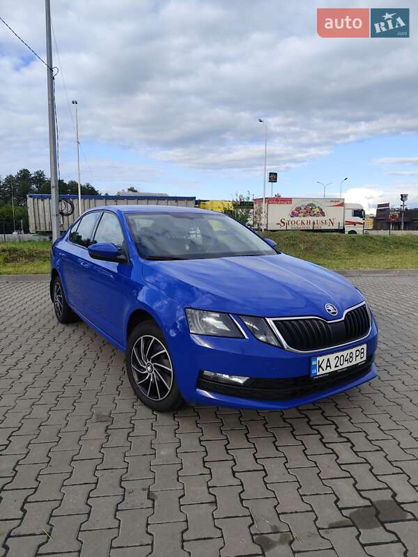 Ліфтбек Skoda Octavia 2019 в 
