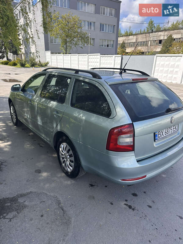 Универсал Skoda Octavia 2009 в Староконстантинове