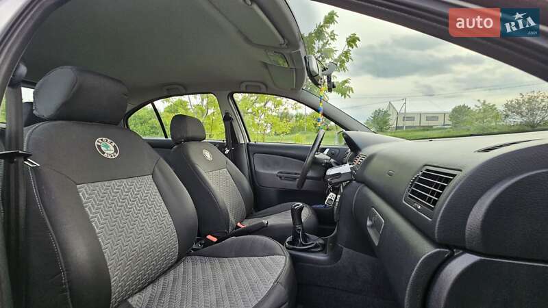 Лифтбек Skoda Octavia 2004 в Полтаве
