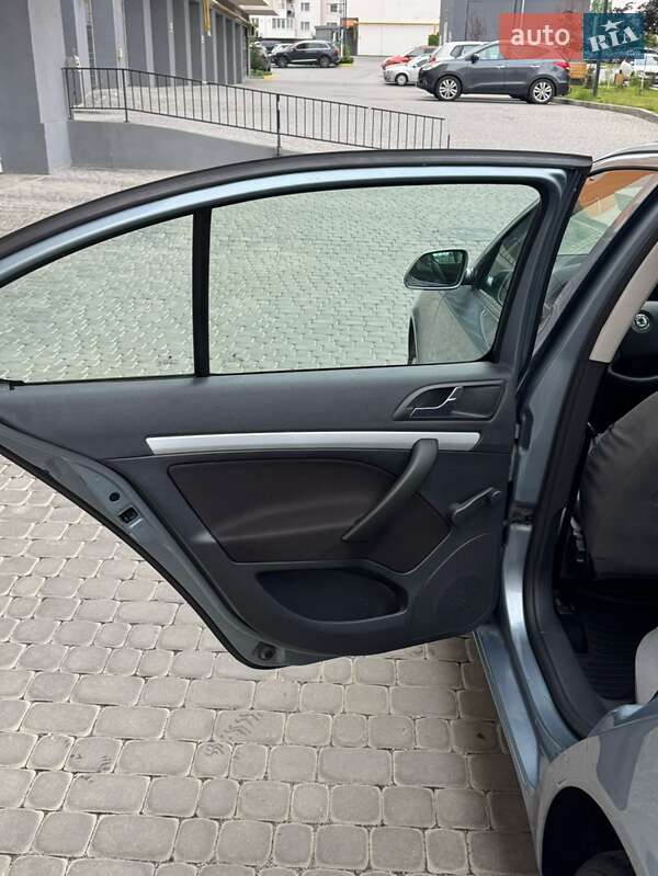 Лифтбек Skoda Octavia 2005 в Виннице