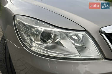 Лифтбек Skoda Octavia 2012 в 