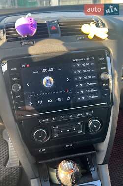 Универсал Skoda Octavia 2011 в 