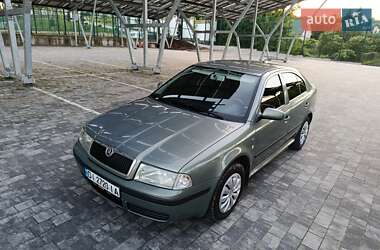Лифтбек Skoda Octavia 2002 в Львове