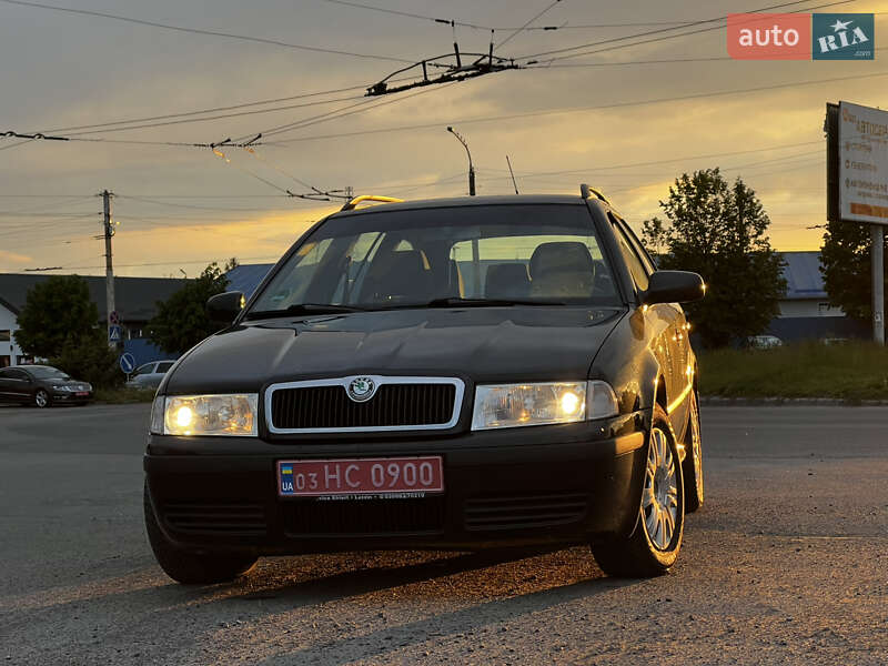 Універсал Skoda Octavia 2004 в Луцьку