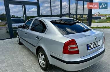 Лифтбек Skoda Octavia 2008 в 