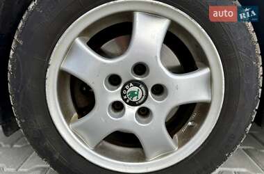 Лифтбек Skoda Octavia 2008 в 
