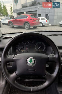 Ліфтбек Skoda Octavia 2005 в 