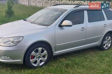 Универсал Skoda Octavia 2010 в 