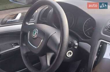 Универсал Skoda Octavia 2010 в 