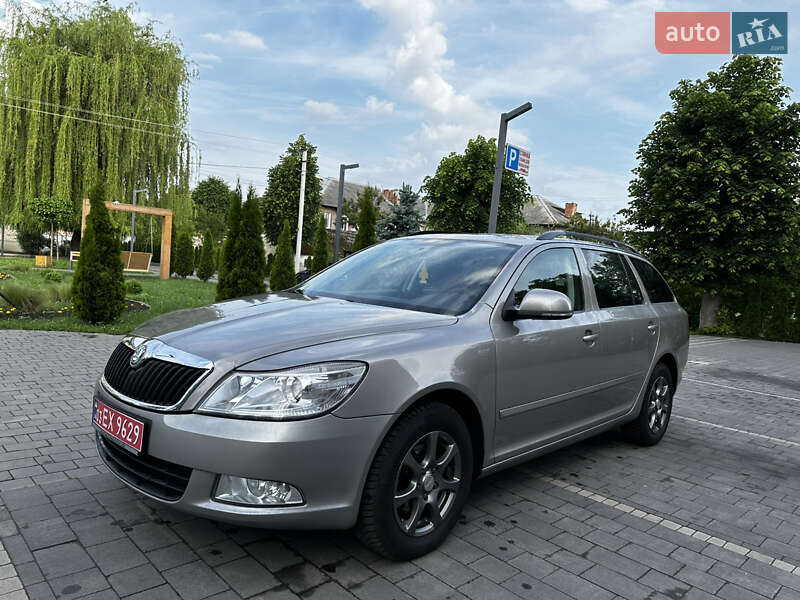 Универсал Skoda Octavia 2011 в Нововолынске