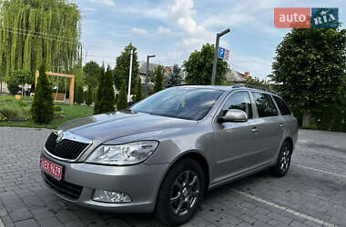Универсал Skoda Octavia 2011 в 