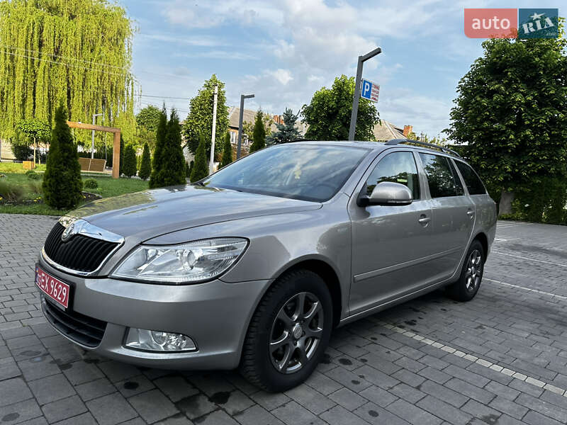 Универсал Skoda Octavia 2011 в Нововолынске