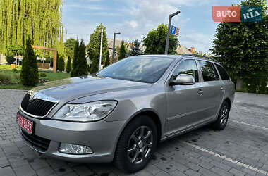 Универсал Skoda Octavia 2011 в 
