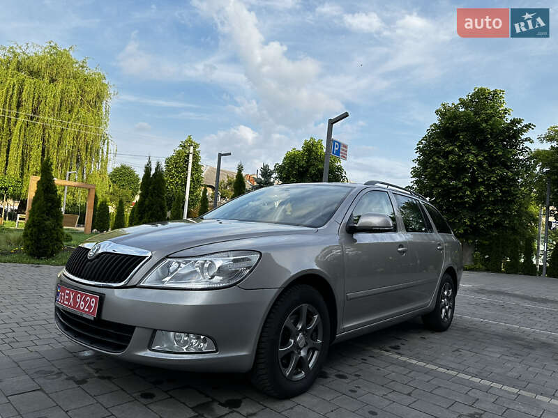 Универсал Skoda Octavia 2011 в Нововолынске