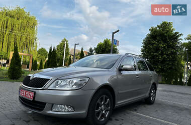 Универсал Skoda Octavia 2011 в 
