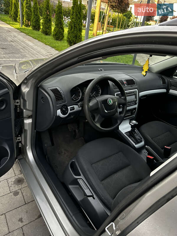 Универсал Skoda Octavia 2011 в Нововолынске
