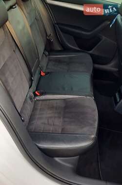 Универсал Skoda Octavia 2013 в 
