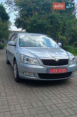Универсал Skoda Octavia 2009 в Луцке