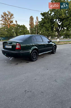 Лифтбек Skoda Octavia 2000 в 
