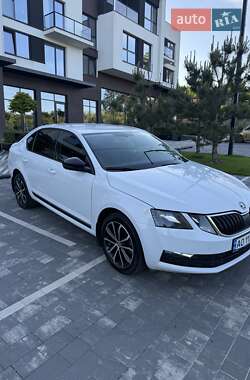 Лифтбек Skoda Octavia 2017 в Ужгороде