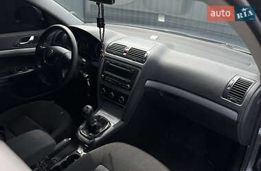 Лифтбек Skoda Octavia 2011 в 