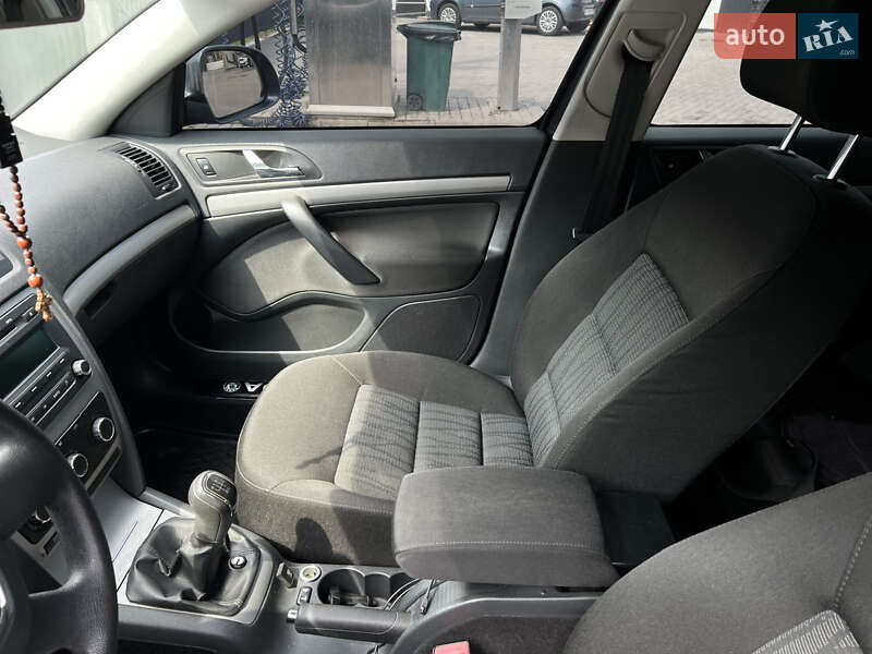 Ліфтбек Skoda Octavia 2011 в Шептицькому