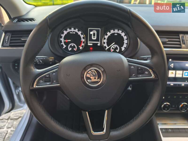 Універсал Skoda Octavia 2017 в Звягелі